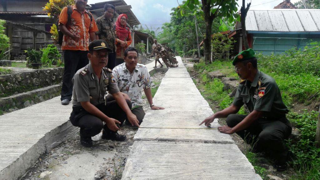 Danramil Penawangan Purwodadi Turut Monitoring Dana Desa